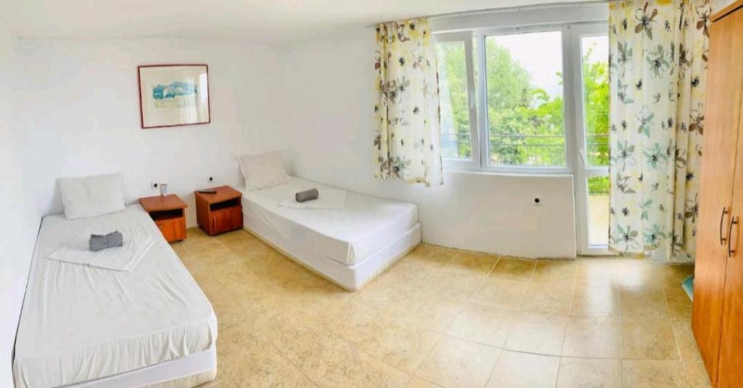 Krimski Guest House And Bungalows Byala  Dış mekan fotoğraf